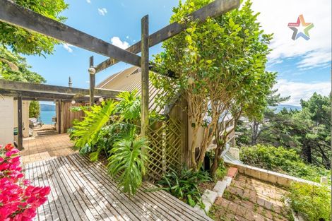 Photo of property in 39 Nikau Road, Point Howard, Lower Hutt, 5013