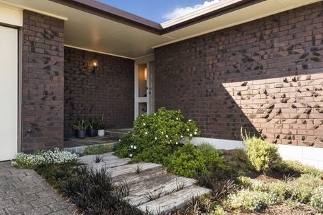 Photo of property in 176 Prince Regent Drive, Farm Cove, Auckland, 2012