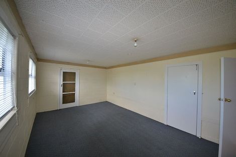 Photo of property in 27 Chivalry Road, Glenfield, Auckland, 0629