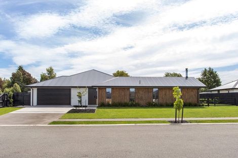 Photo of property in 52 Suffolk Drive, Kirwee, 7571