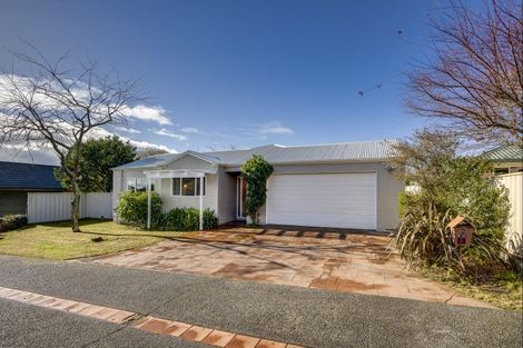 Photo of property in 6 Arcadia Lane, Havelock North, 4130