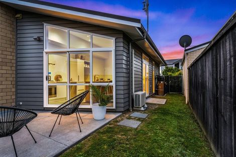Photo of property in 7 Teal Way, Hobsonville, Auckland, 0616