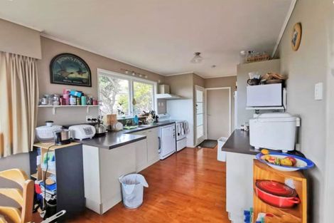 Photo of property in 23 La Trobe Street, Pakuranga Heights, Auckland, 2010
