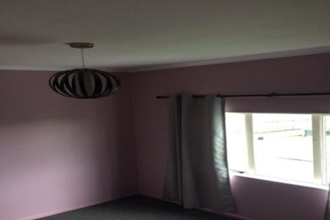 Photo of property in 20 Brashier Circle, Sunnyvale, Auckland, 0612