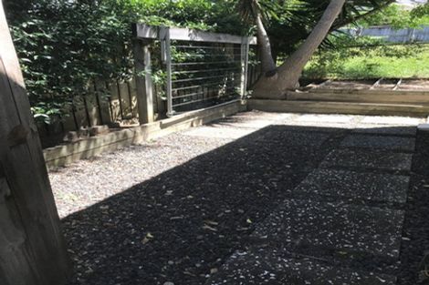 Photo of property in 2/9 Tyne Road, Forrest Hill, Auckland, 0620