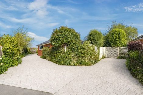 Photo of property in 9 Thoresby Mews, Avonhead, Christchurch, 8042