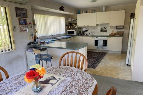 Photo of property in 35 Yorke Road, Haruru, 0204