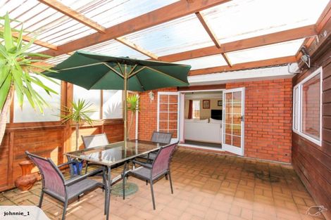 Photo of property in 35 Heta Road, Highlands Park, New Plymouth, 4312