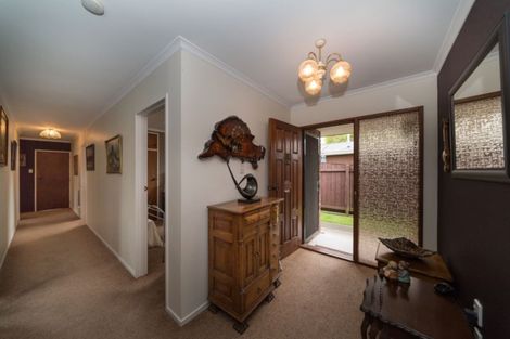 Photo of property in 10 Akaroa Avenue, Awapuni, Palmerston North, 4412