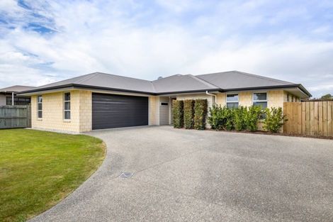 Photo of property in 8 Kitakita Grove, Motueka, 7120