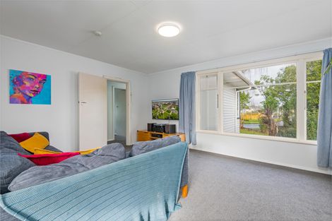 Photo of property in 14 Marsden Place, Awapuni, Palmerston North, 4412