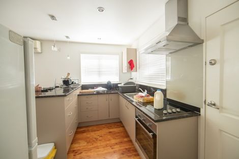 Photo of property in 2/70 Hogans Road, Glenfield, Auckland, 0629