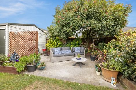 Photo of property in 2/43 Brixton Street, Islington, Christchurch, 8042