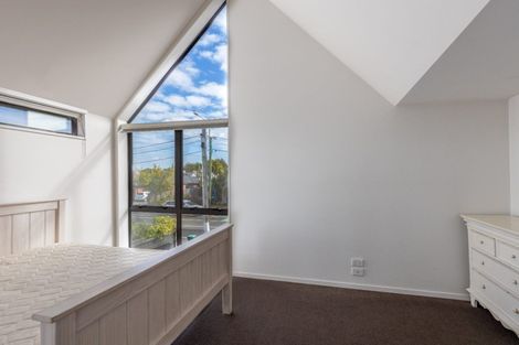 Photo of property in 1/20 North Avon Road, Richmond, Christchurch, 8013