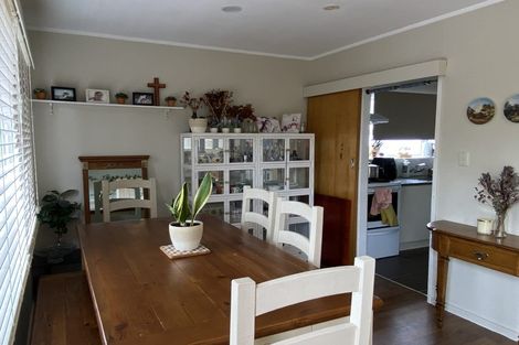 Photo of property in 1/284 Sunset Road, Windsor Park, Auckland, 0632