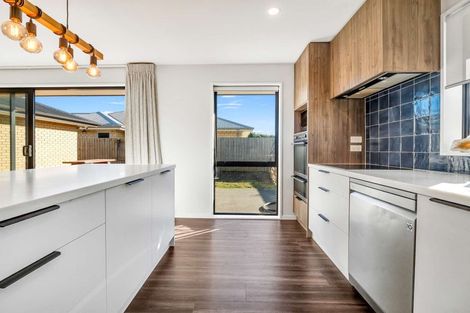 Photo of property in 19 Cressy Place, Darfield, 7510