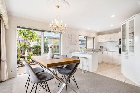 Photo of property in 93 Westerham Drive, Dannemora, Auckland, 2016