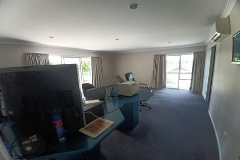 Photo of property in 9 San Clemento Way, Rototuna, Hamilton, 3210