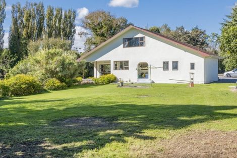 Photo of property in 531 Kawiu Road, Levin, 5572