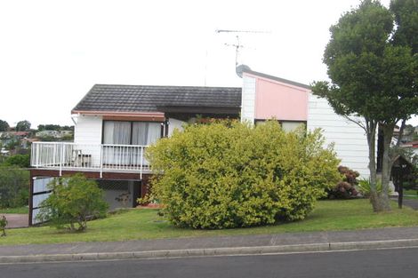 Photo of property in 37 Athena Drive, Totara Vale, Auckland, 0629