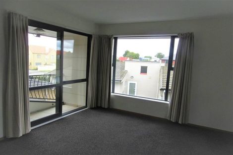 Photo of property in 16 George Street, Riccarton, Christchurch, 8041