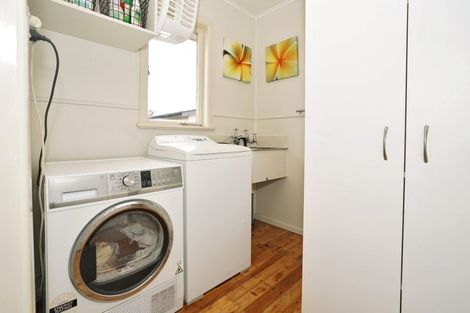 Photo of property in 18 Macmurdo Avenue, Glenview, Hamilton, 3206