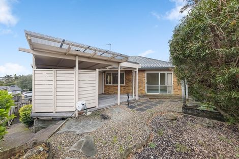 Photo of property in 2/3 Jacanas Place, Unsworth Heights, Auckland, 0632