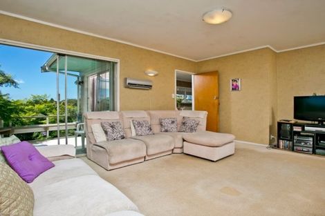Photo of property in 36 Woodside Avenue, Northcote, Auckland, 0627