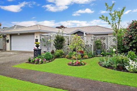 Photo of property in 6 Lushington Place, Huntington Park, Auckland, 2013