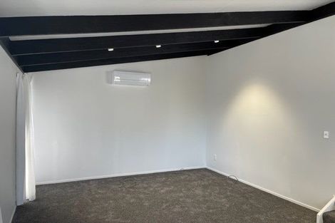 Photo of property in 6 Andros Place, Unsworth Heights, Auckland, 0632