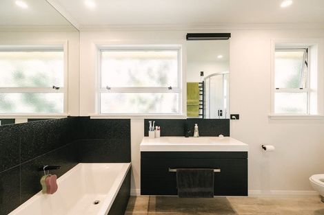 Photo of property in 390 Botanical Road, West End, Palmerston North, 4412