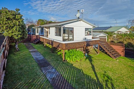 Photo of property in 199 Carnoustie Drive, Wattle Downs, Auckland, 2103