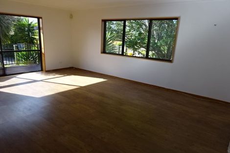 Photo of property in 886 Whangaparaoa Road, Manly, Whangaparaoa, 0930