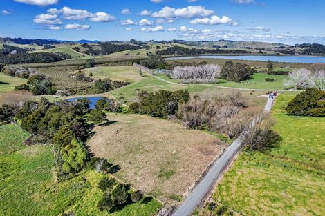 Photo of property in 111 Petley Road, Paparoa, 0571
