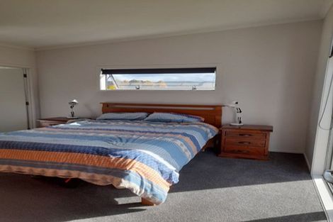 Photo of property in 100 Kenrigg Road, Kinloch, Taupo, 3377