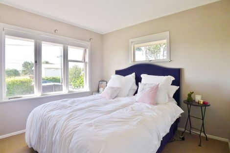 Photo of property in 3/6 Corrella Road, Belmont, Auckland, 0622