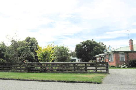 Photo of property in 17 Rolleston Street, Rakaia, 7710