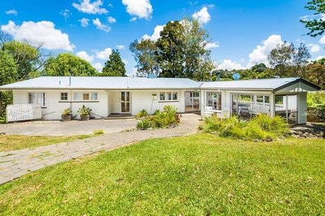 Photo of property in 1/42 Woodlands Crescent, Browns Bay, Auckland, 0630