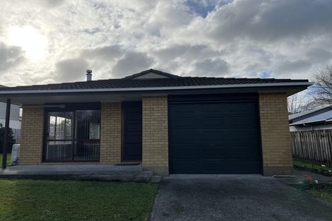Photo of property in 12 Pinotage Place, Huapai, Kumeu, 0810