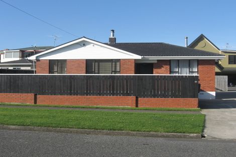 Photo of property in 12 Lambley Road, Titahi Bay, Porirua, 5022