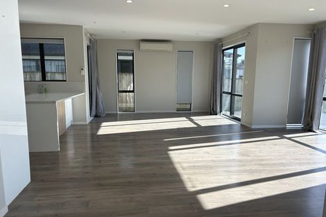 Photo of property in 9 St Claire Road, Silverdale, 0932