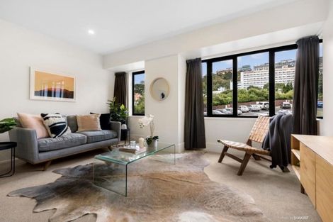 Photo of property in St Peters Apartments, 1e/192 Willis Street, Te Aro, Wellington, 6011