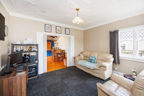 Photo of property in 19 East Street, Feilding, 4702