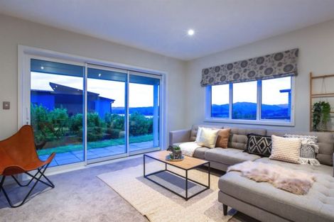 Photo of property in 135 Endeavour Drive, Whitby, Porirua, 5024