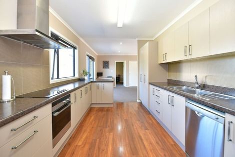 Photo of property in 25 Joblin Road, Wainui, Silverdale, 0994