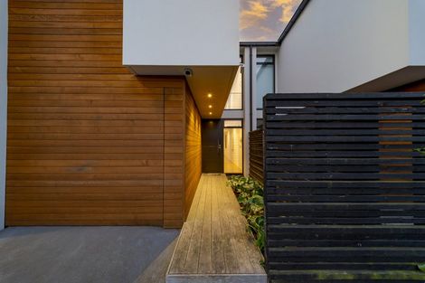Photo of property in 129 Edgeware Road, St Albans, Christchurch, 8014