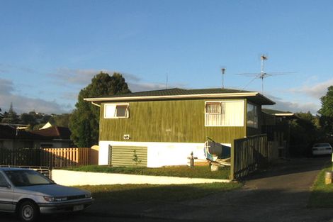 Photo of property in 1/18 Mannering Place, Hillcrest, Auckland, 0627