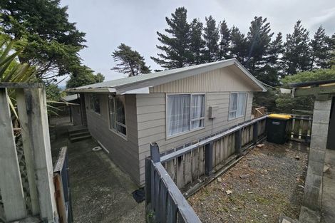 Photo of property in 77 Lord Street, Stokes Valley, Lower Hutt, 5019