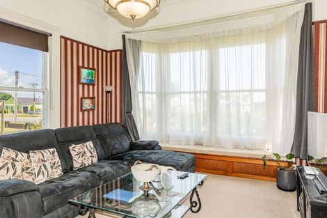 Photo of property in 9 Queen Street, Westport, 7825