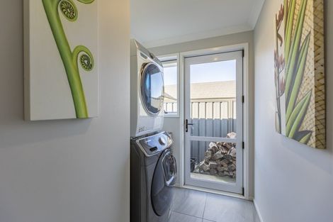 Photo of property in 14 Aparima Place, Awatoto, Napier, 4110